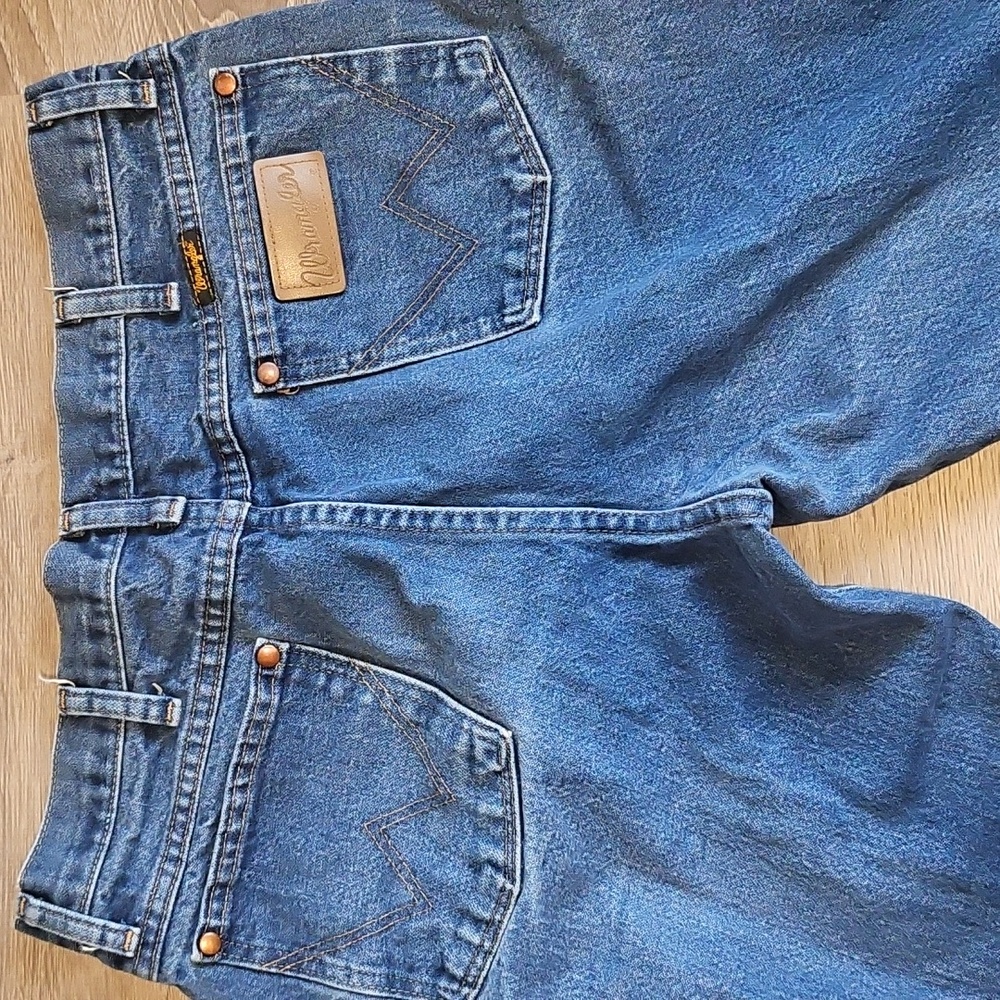 💜 Wrangler 34 x 30 Blue Jeans